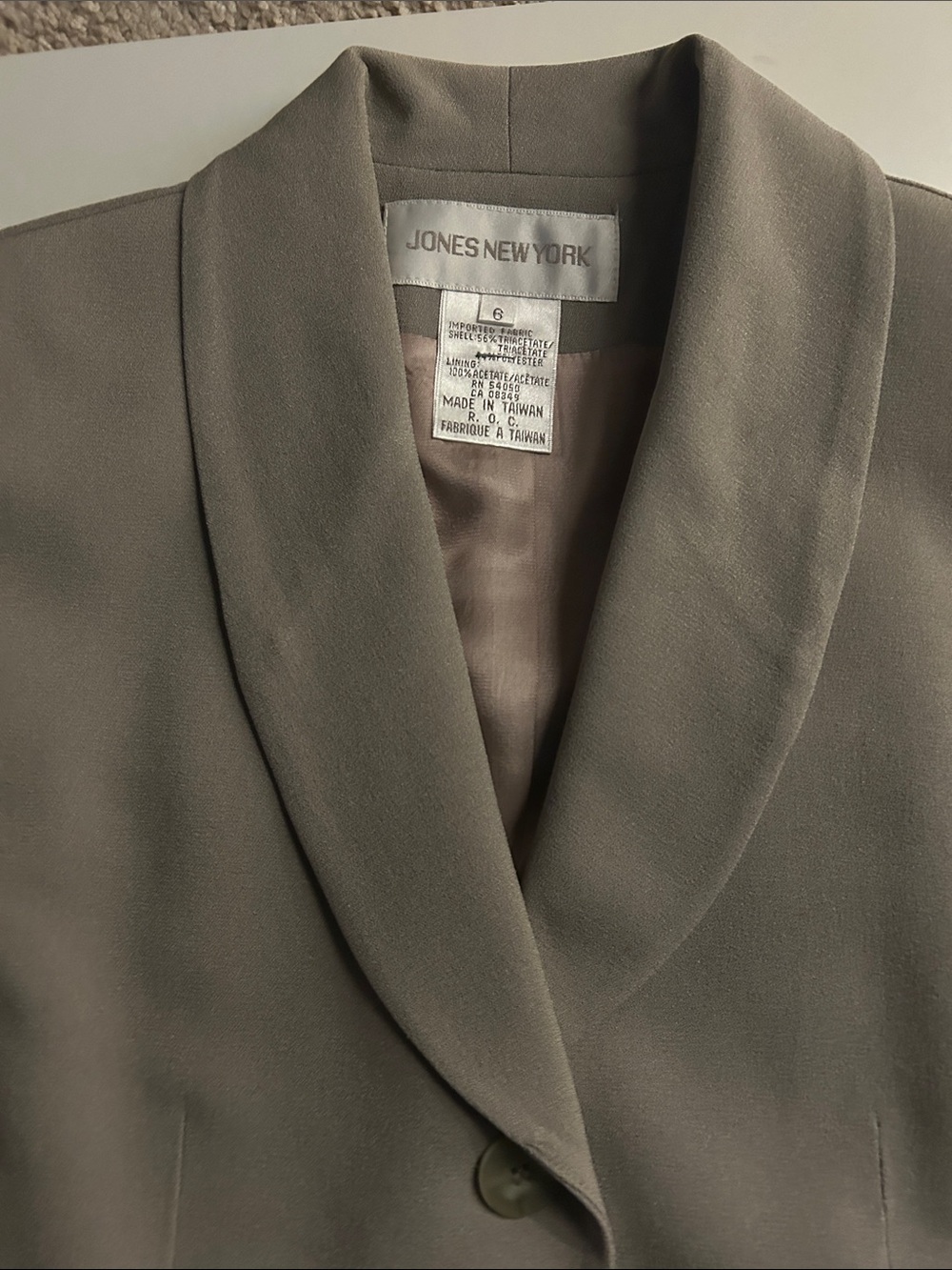 Jones New York Women's Taupe Shawl-Collar Blazer and skirt